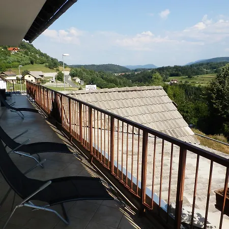 Gostisce Na Pajcni