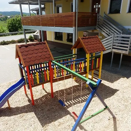 Gostisce Na Pajcni מלון Zagradec